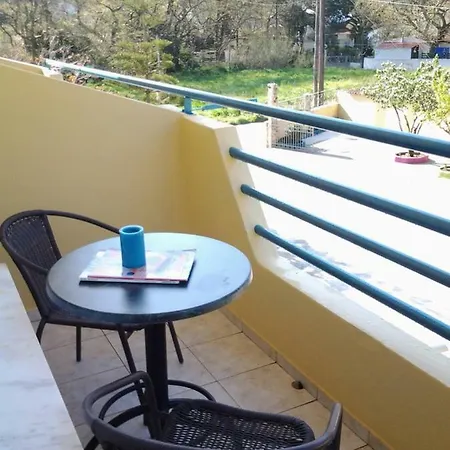 Harmony House Apartment *